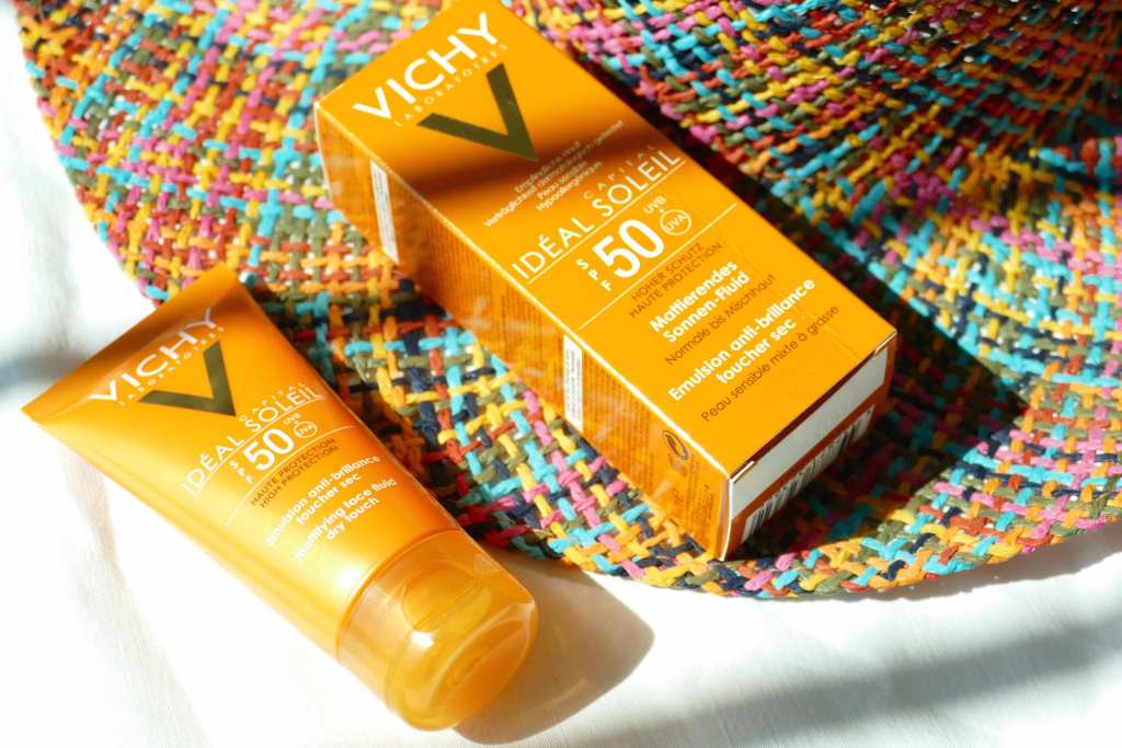 Review Kem chống nắng Vichy Ideal Soleil Spf50 Face Dry Touch